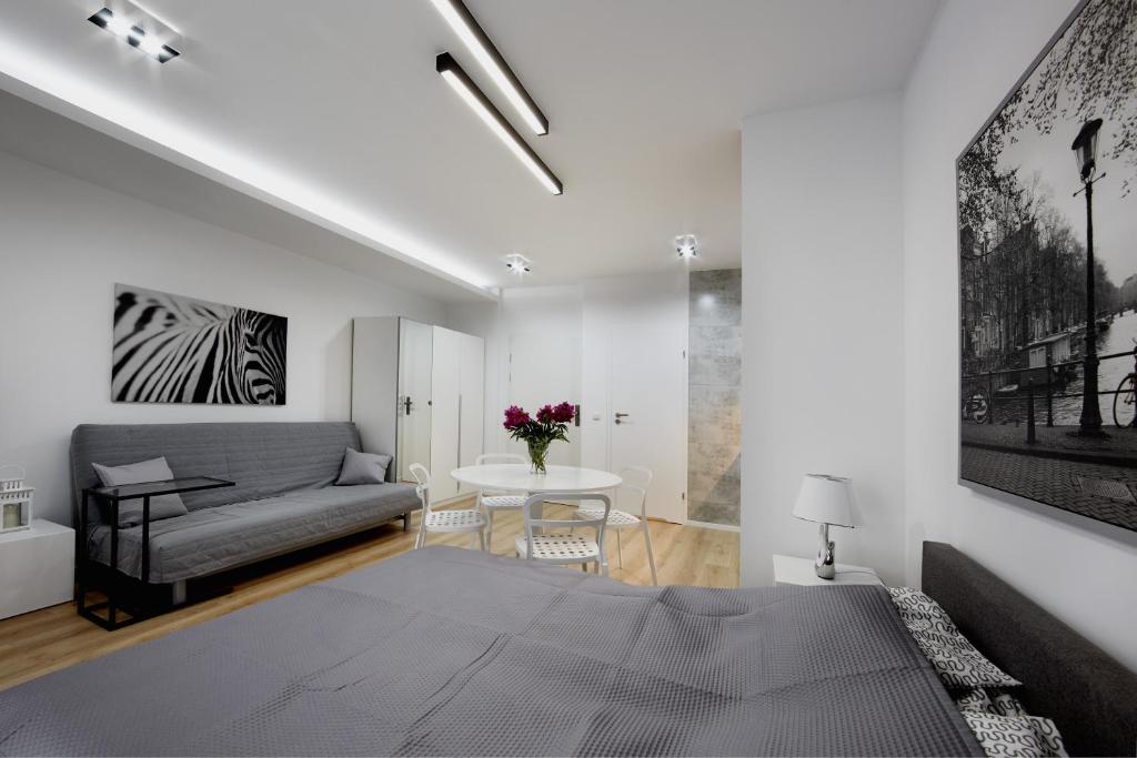 SilverApartments room 6